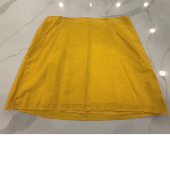 Abercrombie & Fitch Dresses & Skirts - Abercrombie & Fitch Yellow 100% Cotton Mini Skirt Side Zip Size L 186K0015